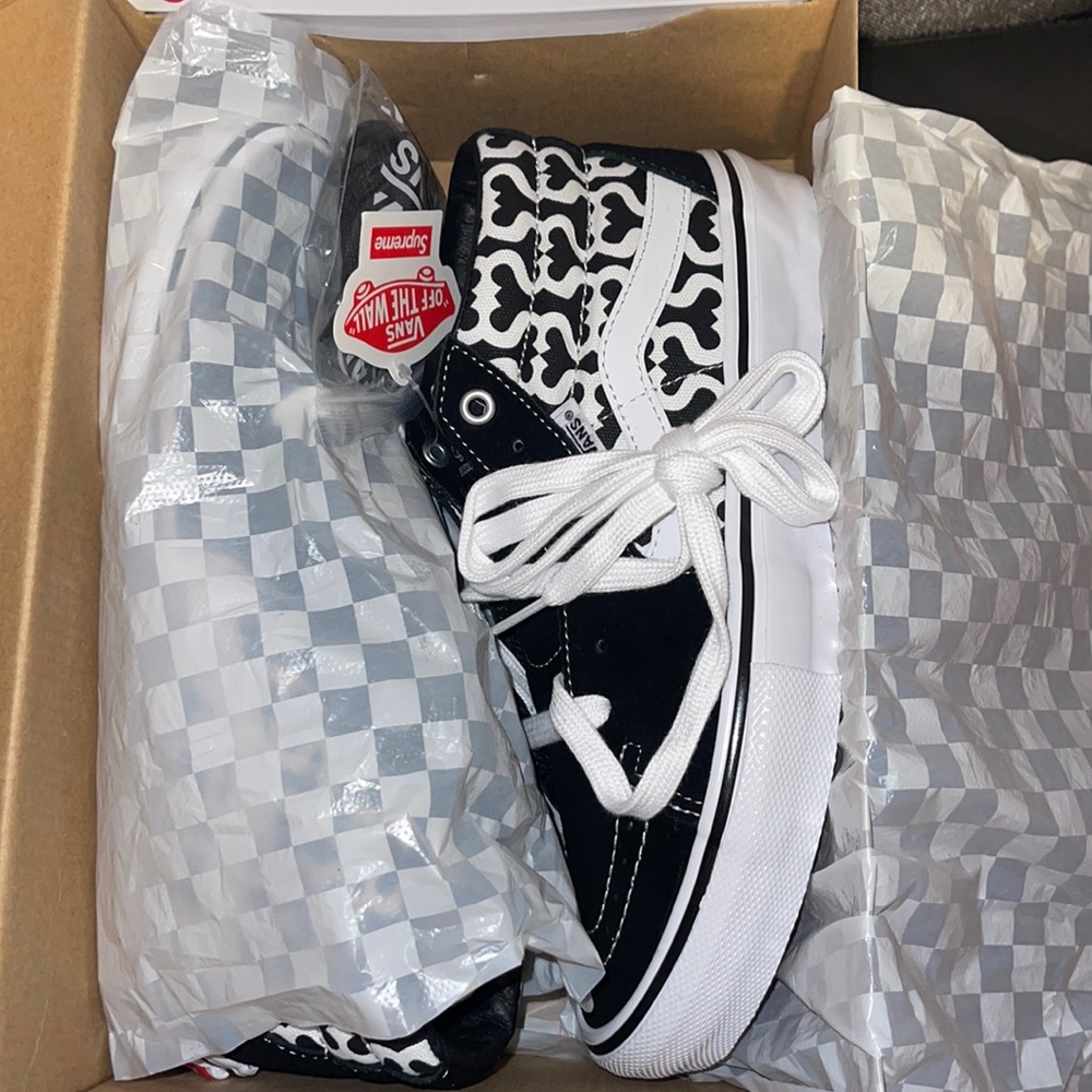 Suprem x Vans Skate Grosso Mid (black/white)